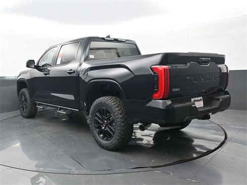 New 2026 Toyota Tundra SR image 3