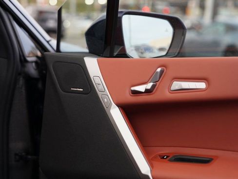 New 2026 BMW iX xDrive45 image 17