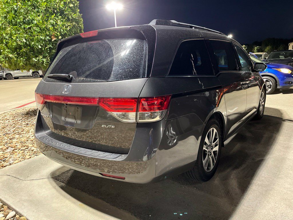 Used 2016 Honda Odyssey Touring Elite image 3