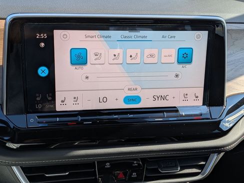 New 2026 Volkswagen Atlas SE image 23