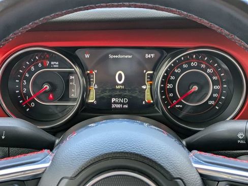Used 2021 Jeep Gladiator Rubicon AWD/4WD image 27