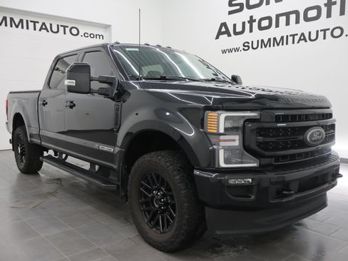 Used 2022 Ford F250 Lariat w/ Black Appearance Package AWD/4WD image 2