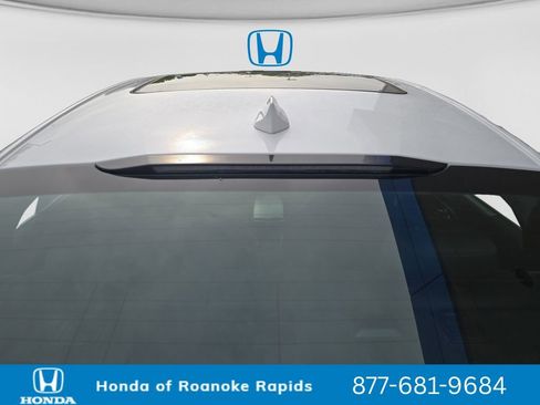 Used 2024 Chevrolet Malibu LT FWD image 30