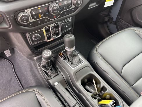 New 2026 Jeep Gladiator Sport image 11