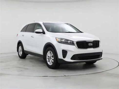 Used 2019 Kia Sorento FWD V6 image 3