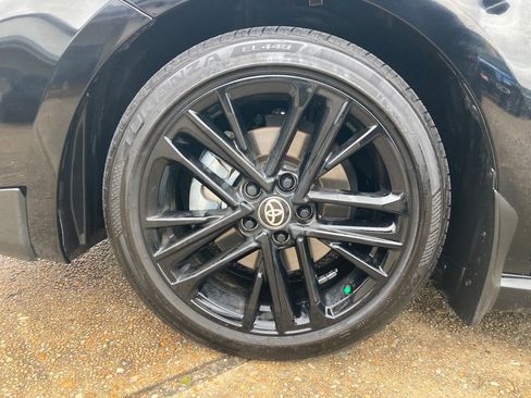 Used 2025 Toyota Camry SE image 27