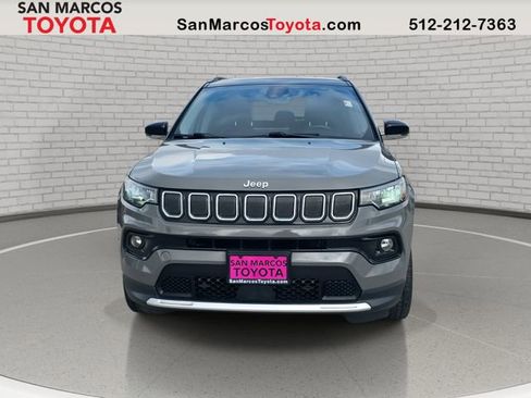Used 2022 Jeep Compass Limited image 2