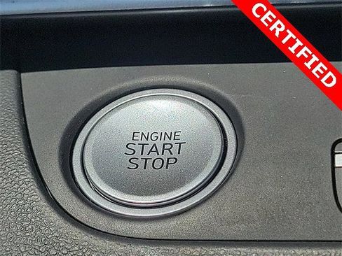 Used 2024 Hyundai Elantra SEL w/ Convenience Package image 9