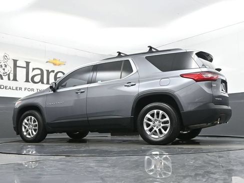 Used 2021 Chevrolet Traverse LT FWD image 74