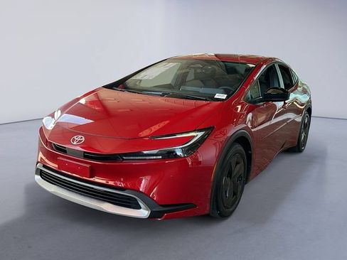 Used 2026 Toyota Prius Plug-In Hybrid FWD image 1