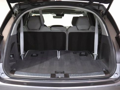 Used 2017 Acura MDX SH-AWD image 25