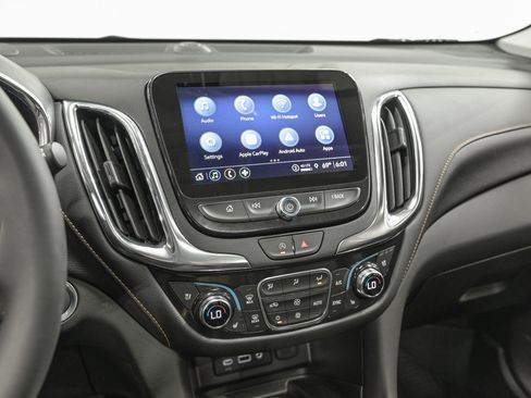 Used 2023 Chevrolet Equinox Premier FWD image 22