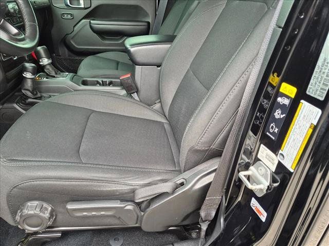 Used 2021 Jeep Wrangler Unlimited Sport w/ Sun And Sound Package AWD/4WD image 15
