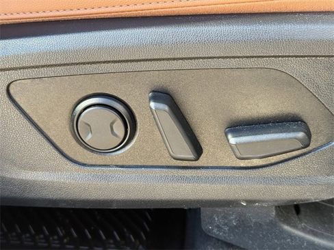 Used 2022 Kia Sorento SX Prestige w/ Rust Color Package image 31