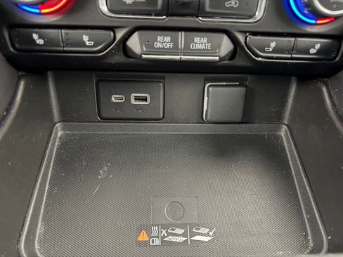 Used 2023 Chevrolet Tahoe Z71 image 33