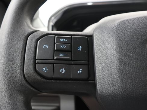 Used 2025 Ford F250 XLT w/ Black Appearance Package AWD/4WD image 17