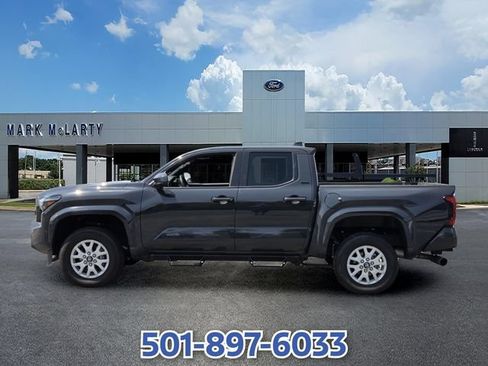 Used 2025 Toyota Tacoma SR5 RWD image 2