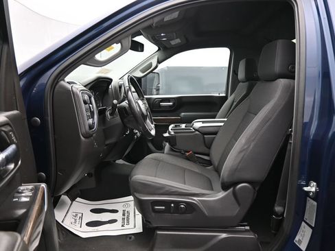 Used 2022 Chevrolet Silverado 3500 LT w/ Convenience Package RWD image 9