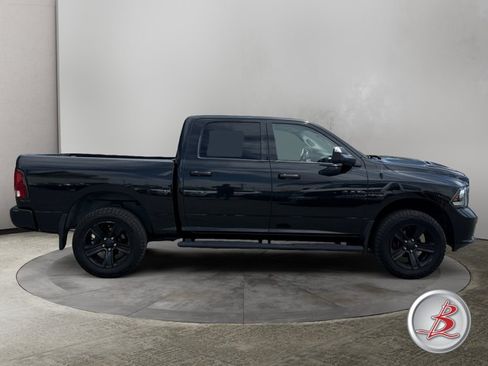 Used 2017 RAM 1500 Sport w/ Black Ram 1500 Sport Group AWD/4WD image 8