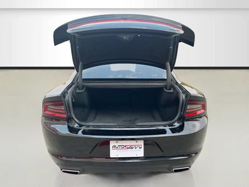 Used 2018 Dodge Charger SXT RWD image 24