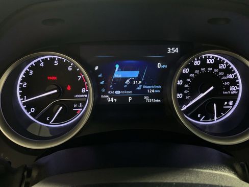 Used 2022 Toyota Camry LE AWD/4WD image 25