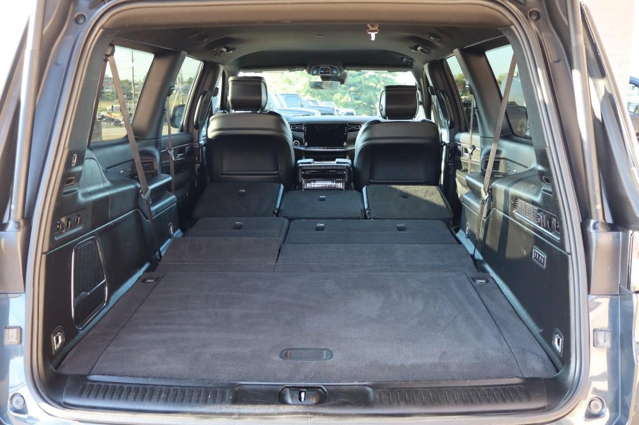 Used 2024 Jeep Wagoneer L Series II w/ Flexible Seating Group AWD/4WD image 37