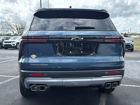 New 2026 Chevrolet Traverse LT w/ Driver Confidence Package image 6