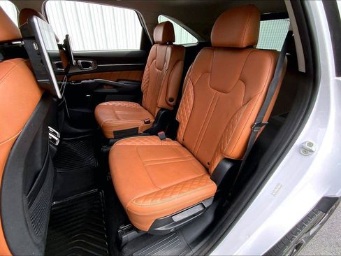 Used 2022 Kia Sorento SX Prestige w/ Rust Color Package AWD/4WD image 25