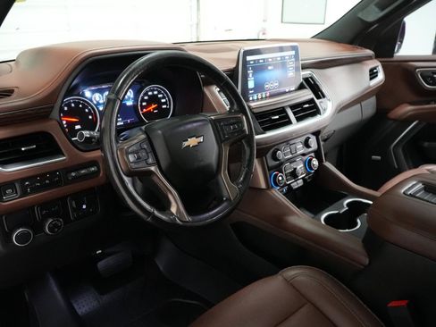 Used 2021 Chevrolet Tahoe High Country w/ Premium Package RWD image 14