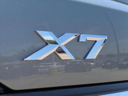 Used 2026 BMW X7 xDrive40i image 15