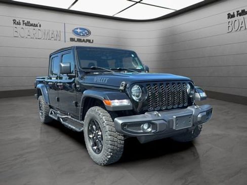 Used 2023 Jeep Gladiator Sport AWD/4WD image 2