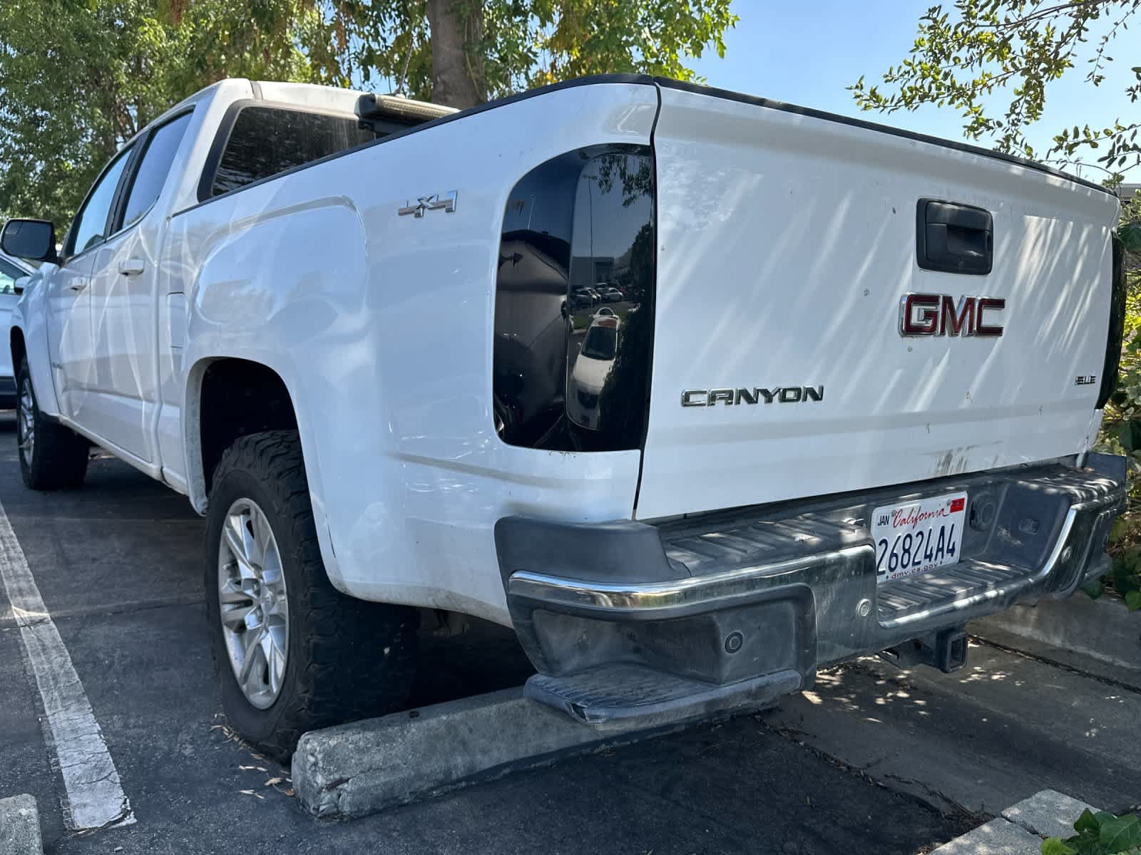 Used 2019 GMC Canyon SLE AWD/4WD image 5