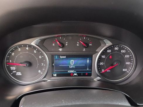 Used 2024 GMC Terrain SLE FWD image 21