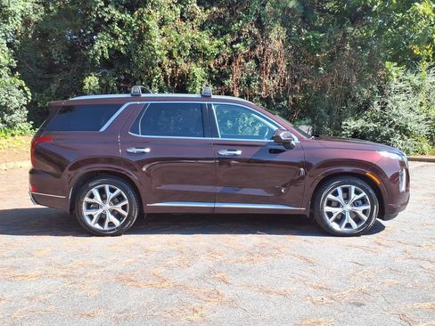 Used 2021 Hyundai Palisade Limited w/ Cargo Package AWD/4WD image 3