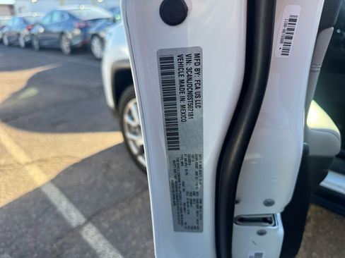 Used 2025 Jeep Compass Limited image 29