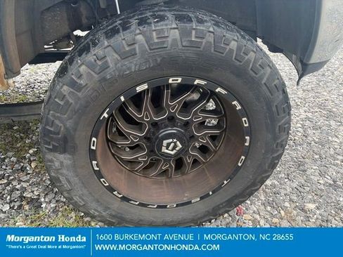 Used 2018 RAM 2500 SLT AWD/4WD image 10