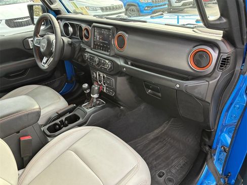 Used 2023 Jeep Gladiator Mojave w/ LED Lighting Group image 34