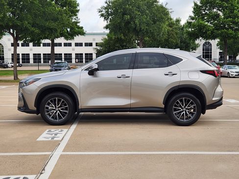 Used 2024 Lexus NX 250 FWD image 3