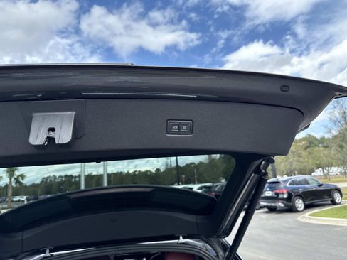 Used 2022 Audi SQ8 Prestige image 13