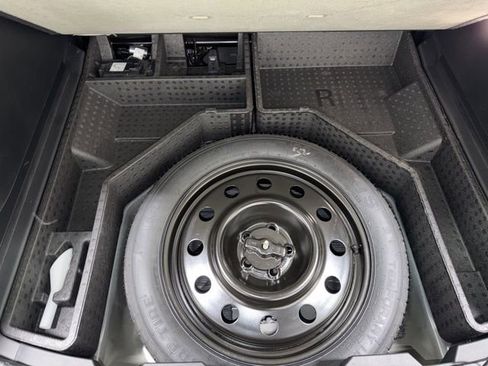 Used 2024 Ford Edge SEL w/ Convenience Package image 37