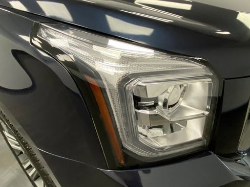 Used 2019 GMC Yukon Denali w/ Denali Ultimate Package image 10