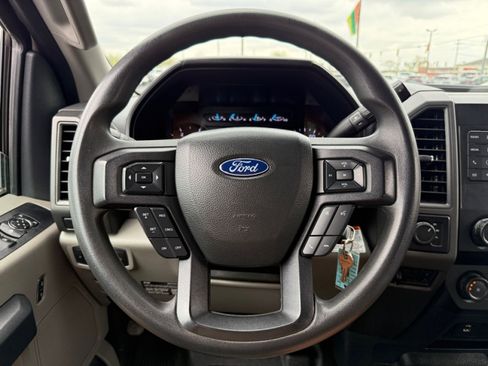 Used 2022 Ford F550 4x4 Crew Cab Super Duty w/ Power Equipment Group image 19