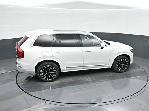 New 2026 Volvo XC90 T8 Plus w/ Protection Package Premier image 19