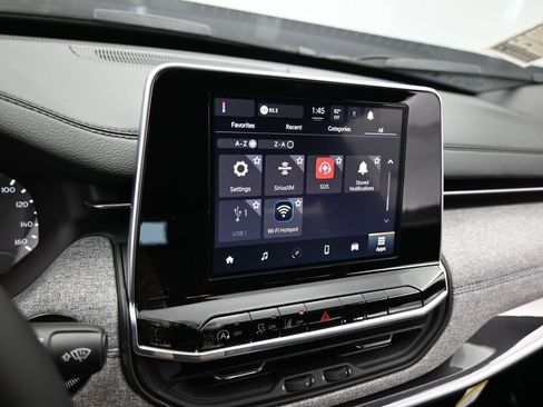 Used 2025 Jeep Compass Latitude image 21