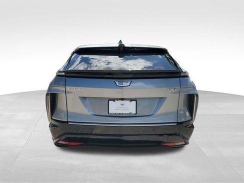 Certified 2024 Cadillac Lyriq Tech RWD image 9