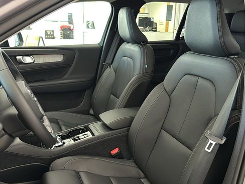 Used 2026 Volvo XC40 B5 Plus w/ Protection Package Premier image 23
