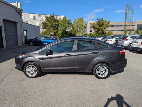 Used 2019 Ford Fiesta SE image 9