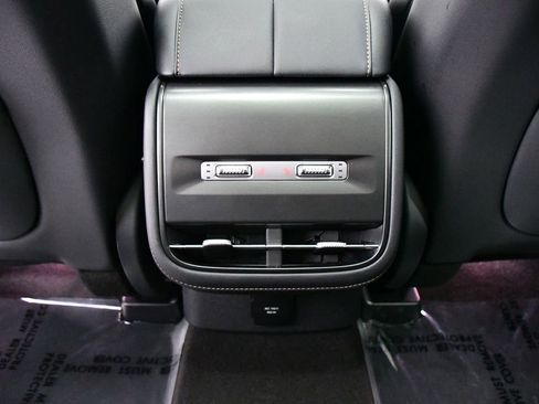 Used 2026 Lincoln Nautilus Reserve AWD/4WD image 21