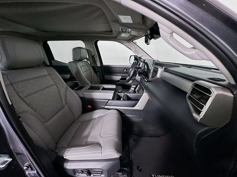 Used 2023 Toyota Tundra Limited image 33