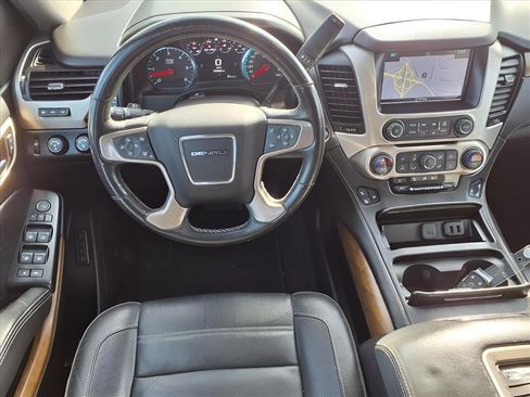 Used 2020 GMC Yukon XL Denali w/ Open Road Package image 5